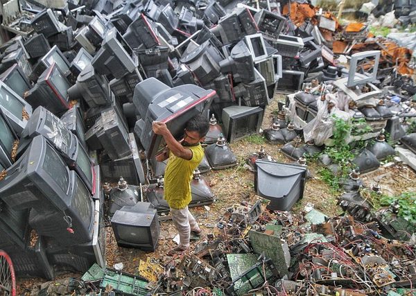 Securely Disposing of Electronics: A Guide to Sustainable E-Waste Practices